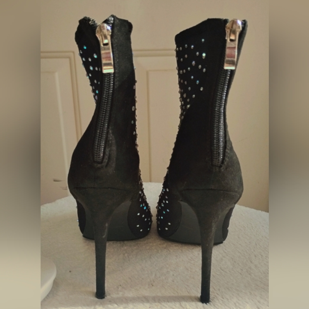 Liliana Black Ankle Boots With Rhinestone Detailing - Picture 3 of 14